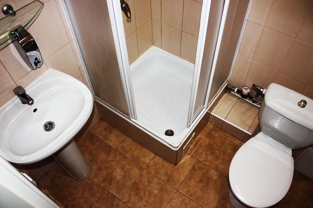 Mini-Hotel On Geroiv Energetykiv Street 18 Kyiv Room photo