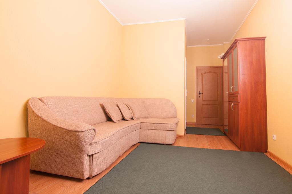 Mini-Hotel On Geroiv Energetykiv Street 18 Kyiv Exterior photo