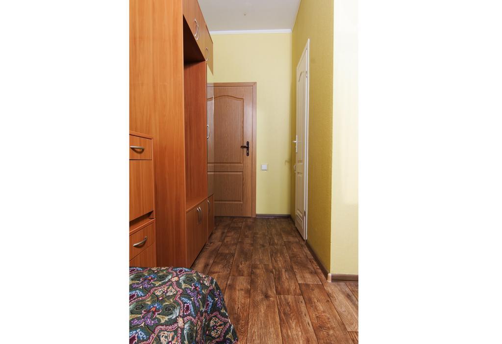 Mini-Hotel On Geroiv Energetykiv Street 18 Kyiv Exterior photo