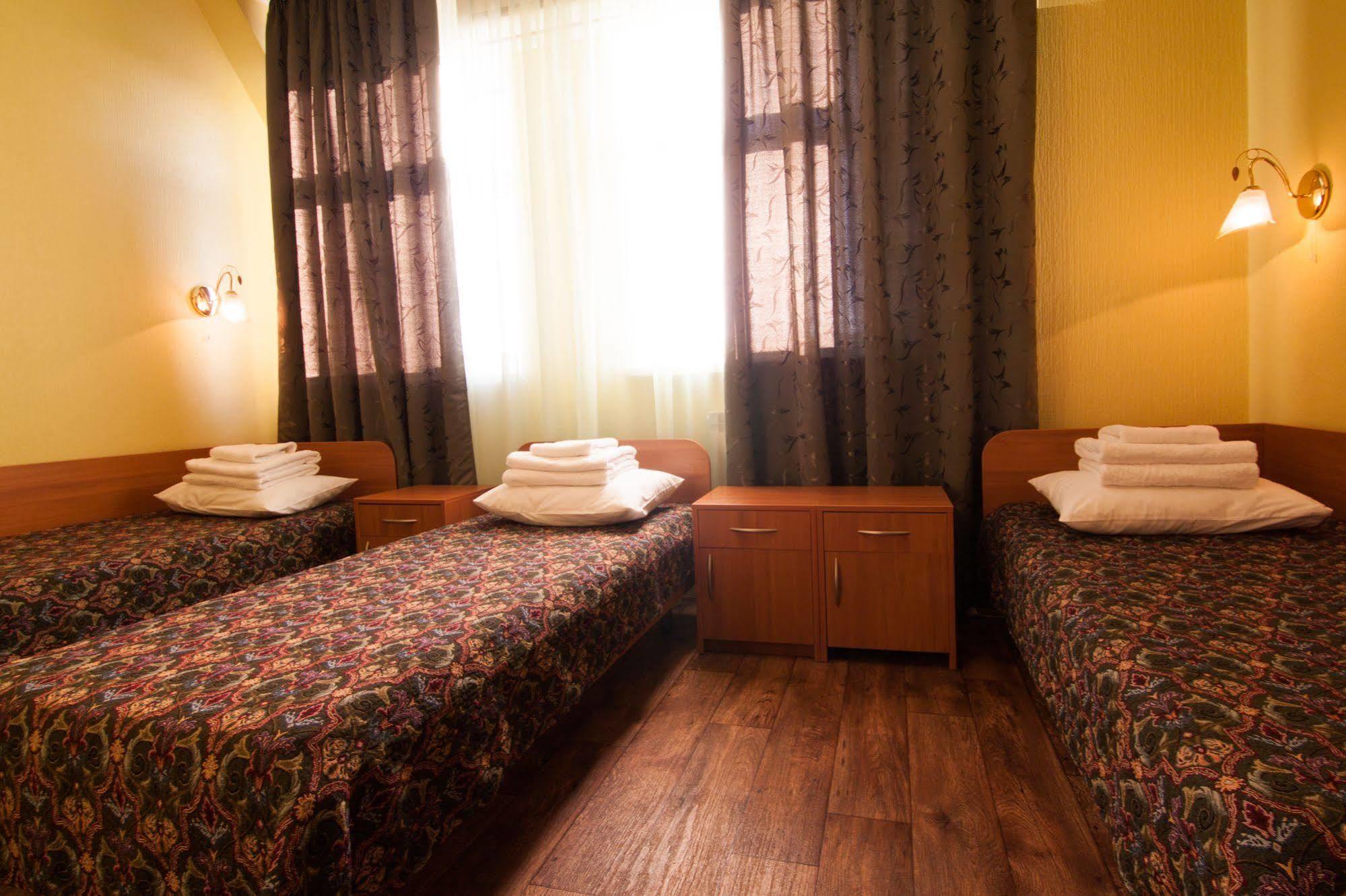 Mini-Hotel On Geroiv Energetykiv Street 18 Kyiv Exterior photo