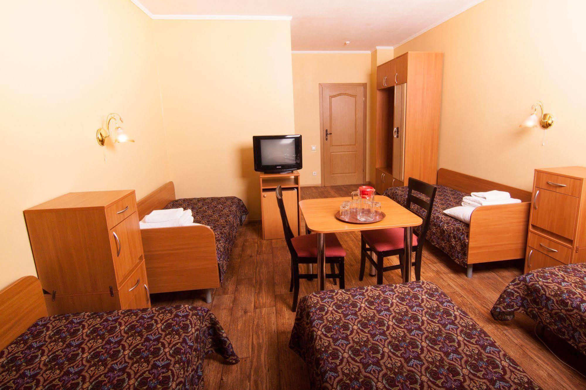 Mini-Hotel On Geroiv Energetykiv Street 18 Kyiv Exterior photo
