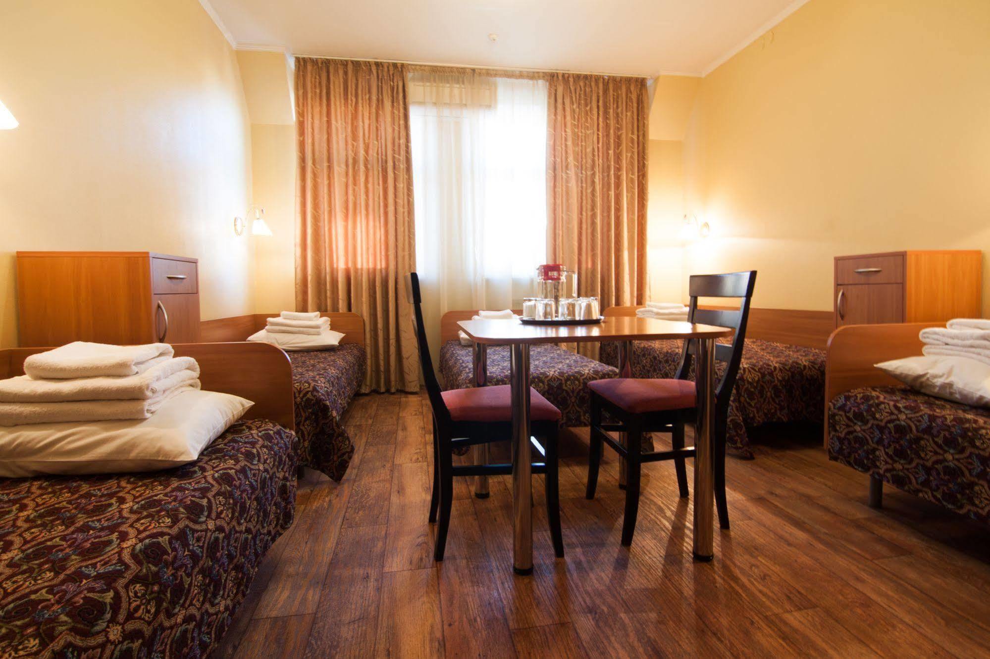Mini-Hotel On Geroiv Energetykiv Street 18 Kyiv Exterior photo