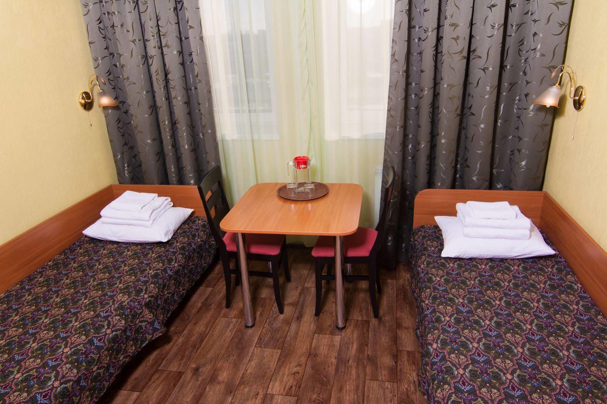 Mini-Hotel On Geroiv Energetykiv Street 18 Kyiv Exterior photo